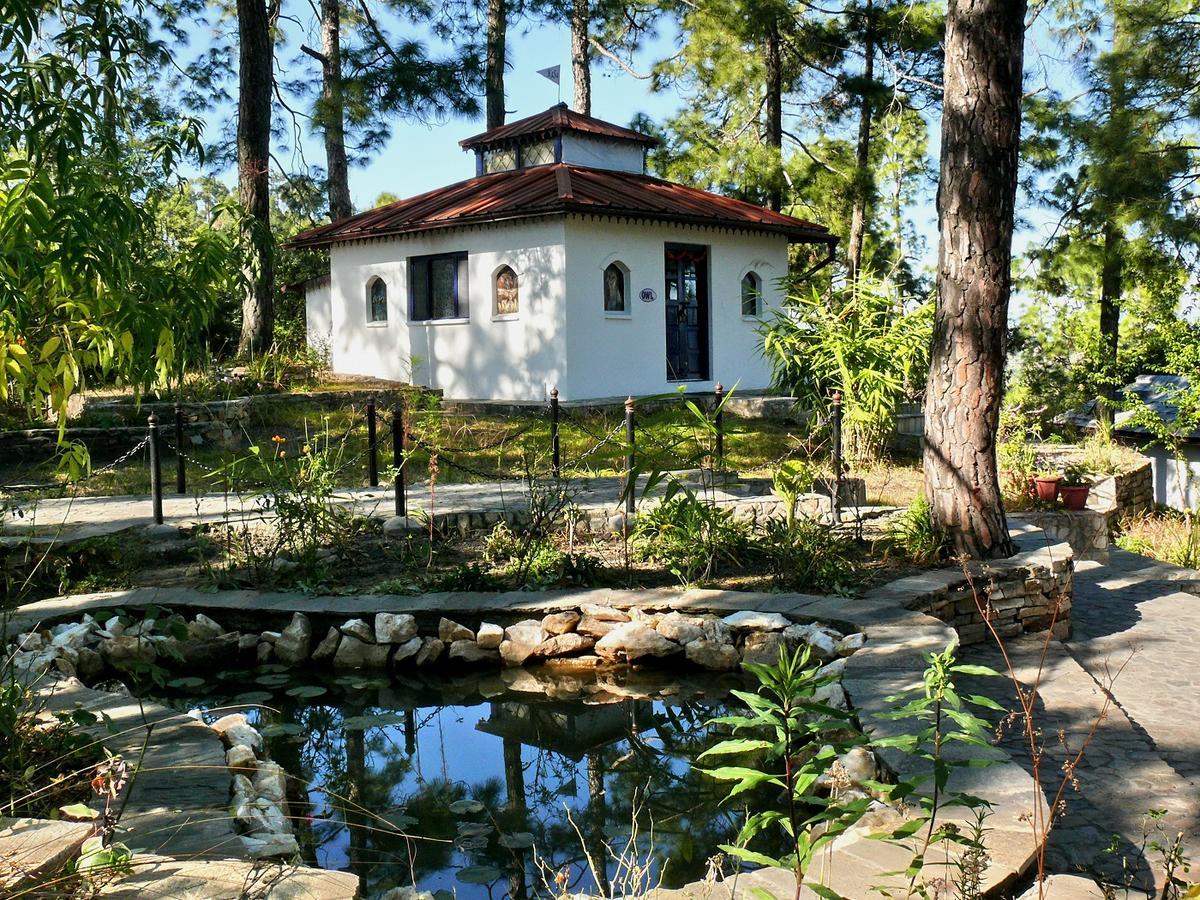 Ayurvaid Kalmatia Hotel Almora Kültér fotó